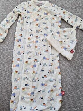Magnetic Me Cream Sleep Sack & Hat with Orange, Blue, Green Construction Print